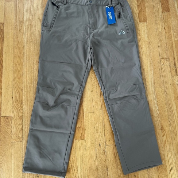Hiking pants - waterproof and fleece lined pants with Flat Front Waistband - Picture 2 of 8